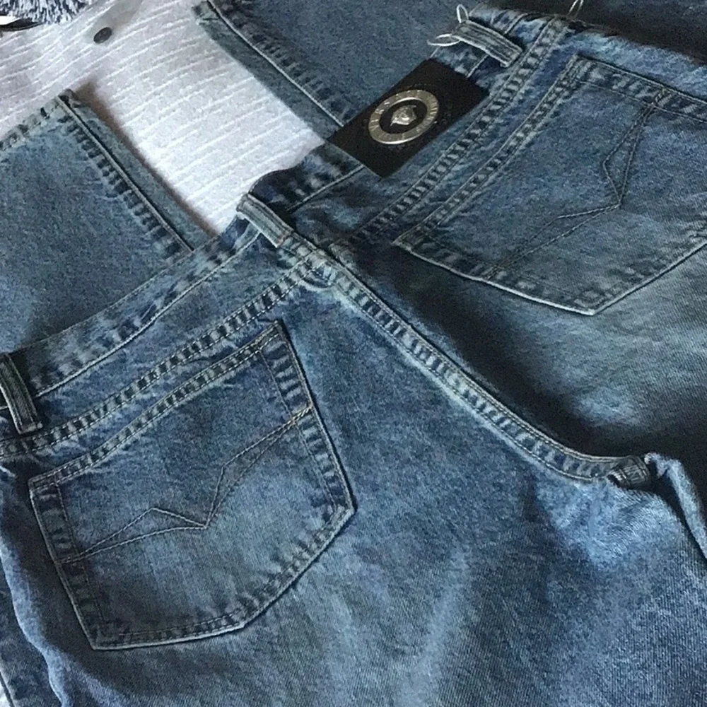 Versace Jeans Signature - Picture 9 of 10